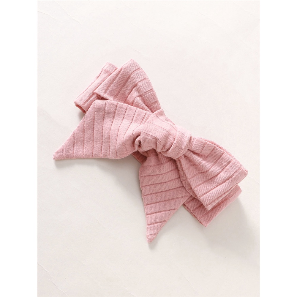 【1-9M】 2PCS Baby Girl Outfit: Pink Ribbed Cami Romper with Faux Buttons & Ruffle Hem + Matching Bow Headband – Lovely Summer Set