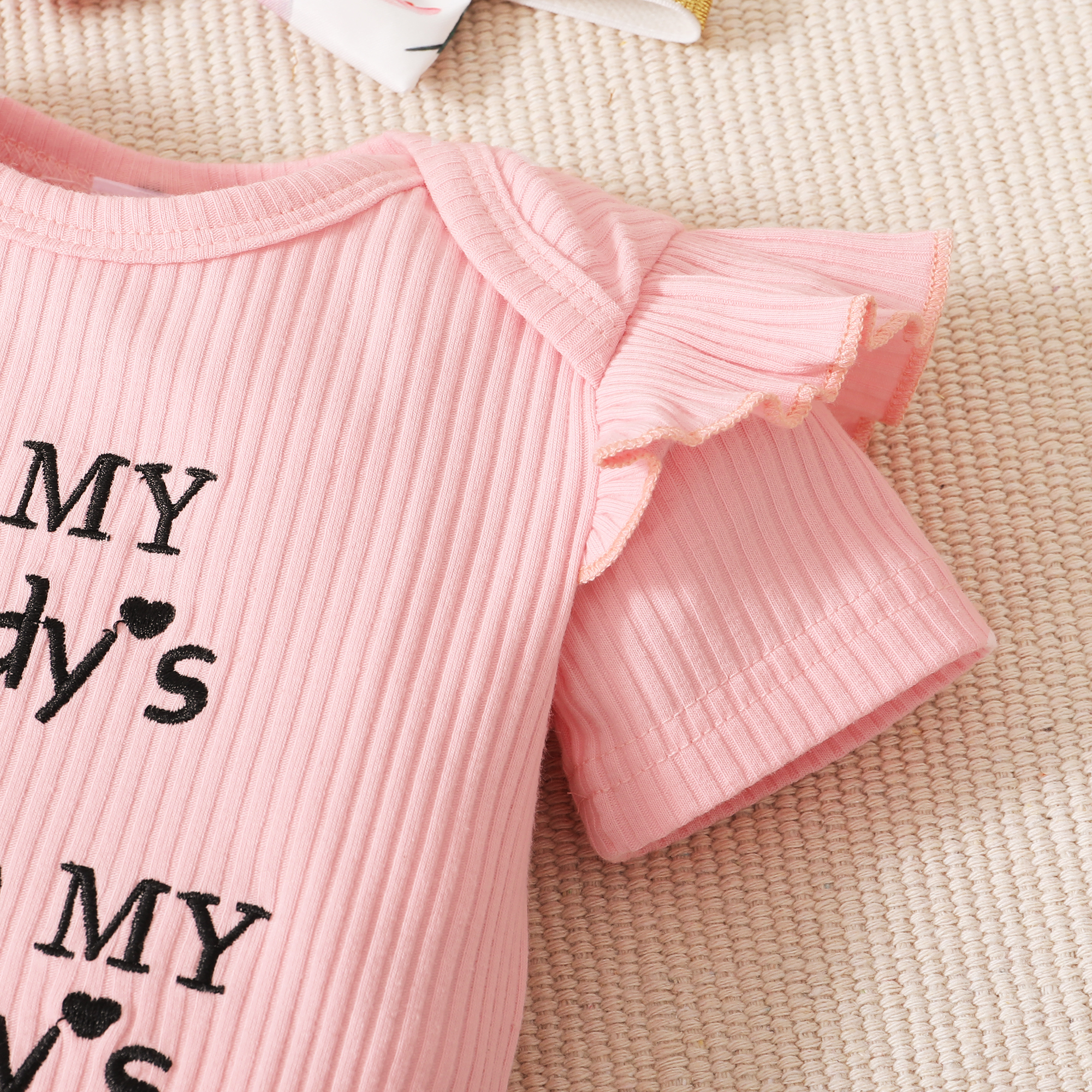 【3PCS】 0-18M Baby Girl Clothes Set | Ribbed "Daddy's Girl" Embroidery Romper + Floral Shorts + Bow Headband | Cute Summer Outfit