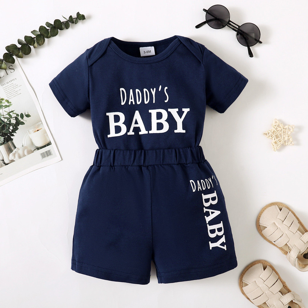 【0-18M】 2PCS Baby Summer Outfit: "DADDY'S BABY" Letter Print Bodysuit + Matching Shorts – Casual Set