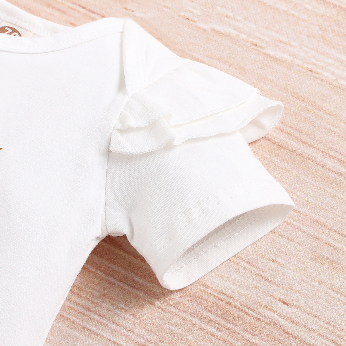 【0-18M】 Baby Girl White Floral Print Romper | "Isn't She Lovely" Letter Print Crawler | Cute Short-Sleeve Outfit for Newborn baby clothes
