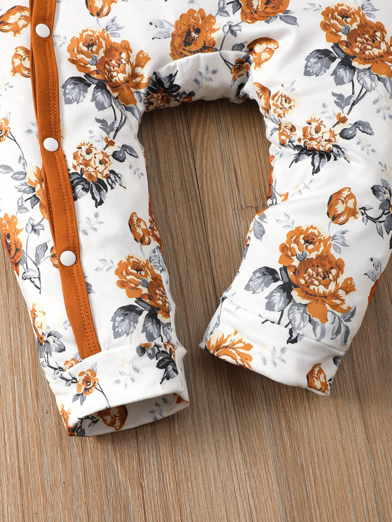 【0-18Months】 Newborn Baby Girl 2PCS Floral Print Romper Set, Long Sleeve Front Snap Jumpsuit with Bow Hat, Sweet Infant Outfit，Baby clothes for newborns