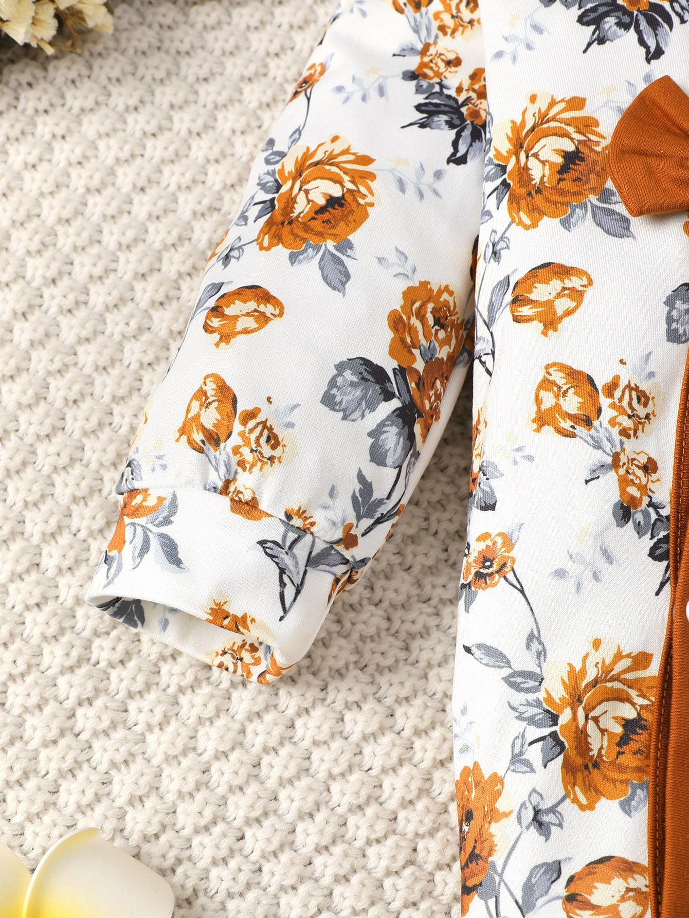 【0-18Months】 Newborn Baby Girl 2PCS Floral Print Romper Set, Long Sleeve Front Snap Jumpsuit with Bow Hat, Sweet Infant Outfit，Baby clothes for newborns