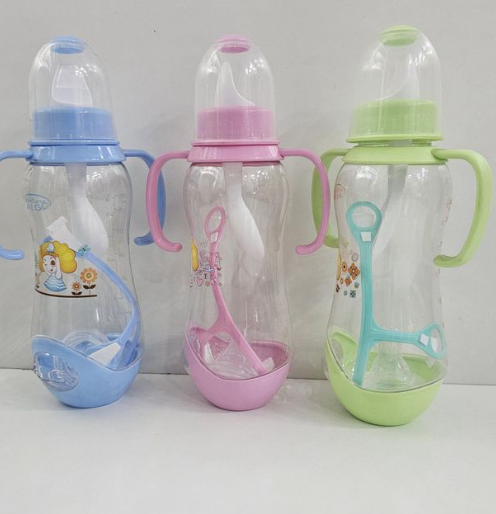 🔥🔥 Baby Feeding Bottle (Big/Small) A multifunctional bottle with nipple, straw, and spoon head.Comes with double handles for an easy baby grip.Wide, clear body for smooth cleaning and fee