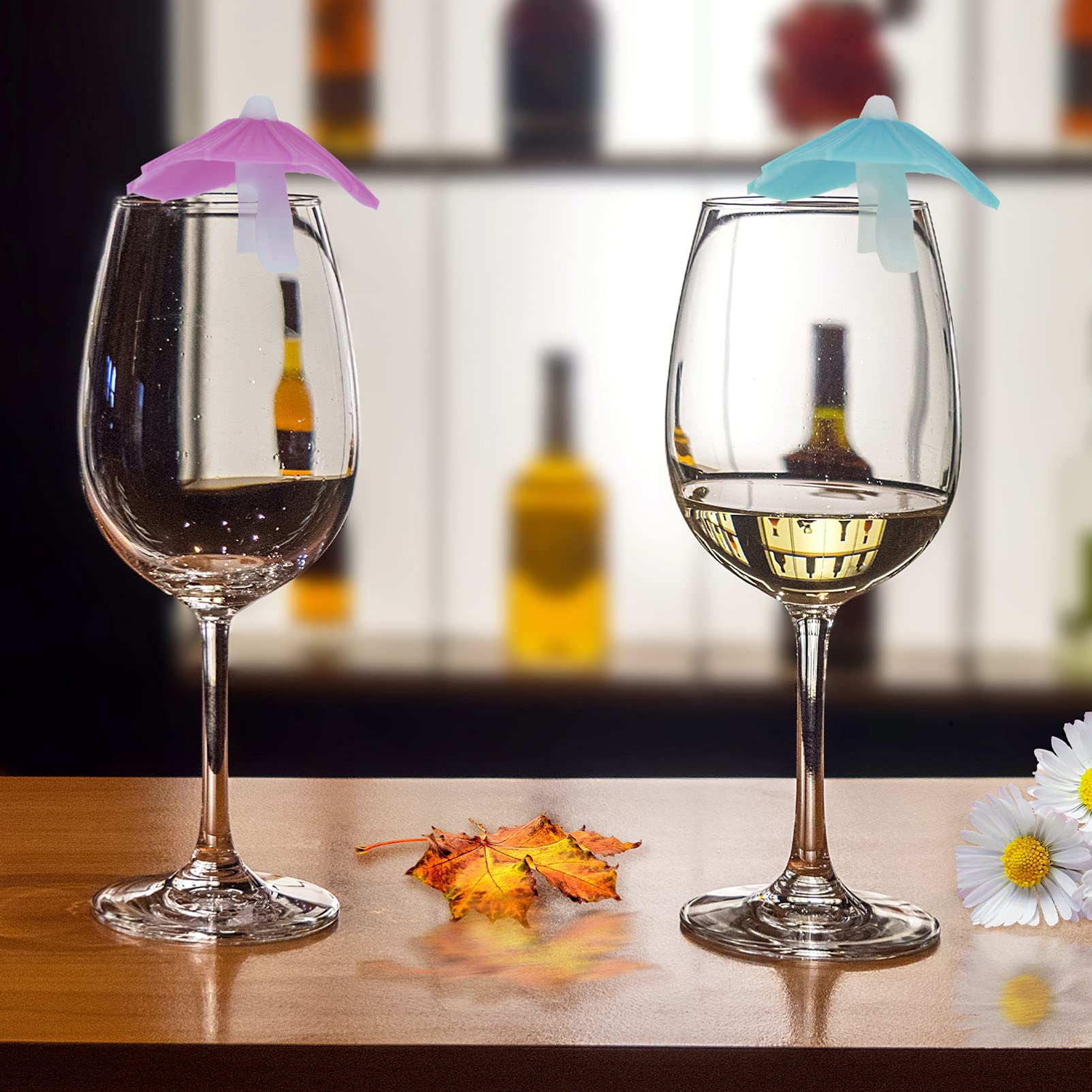 6Pcs Silicone Umbrella Drink Markers, Wine Glass Charms Cup Identifier Tags, Reusable Mug Markers for Summer Christmas Cocktail Party Wine Tasting Decoration