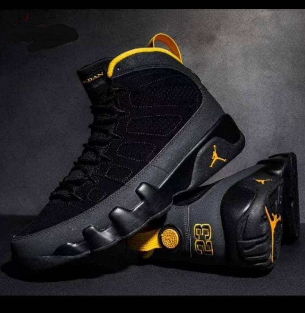 Unisex High-Top Athletic Basketball Sneakers – Black & Grey Lightweight Sports Shoes
,,,Step up your style and performance with these premium high-top athletic sneakers. ..