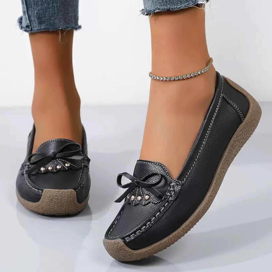 Women's Casual Comfort Slip-On Loafers – Soft Leather Flat Shoes with Bow Detail (Black,white, grey, cream)

Step out in comfort and style with these elegant women's casual shoes