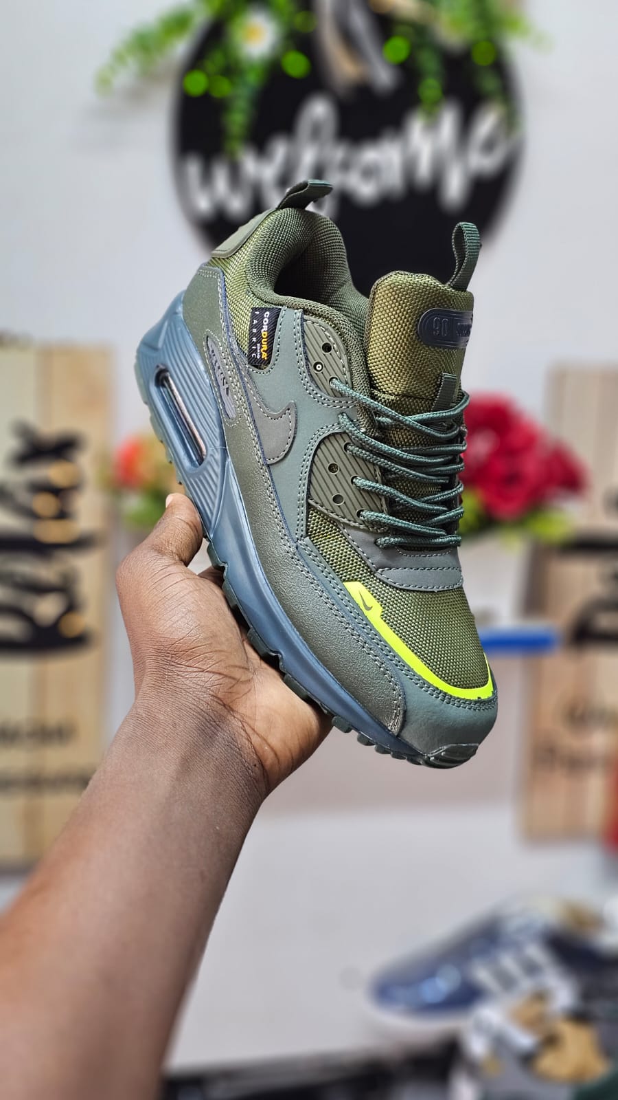 NEW ARRIVAL AIR MAX 90 Unisex Sneakers: Authentic & Best Quality Fashion Unisex Shoes Men Shoes / Women Airmax Sneakers