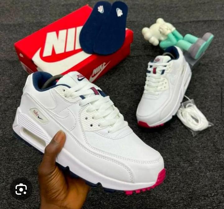 NEW ARRIVAL AIR MAX 90 Unisex Sneakers: Authentic & Best Quality Fashion Unisex Shoes Men Shoes / Women Airmax Sneakers
