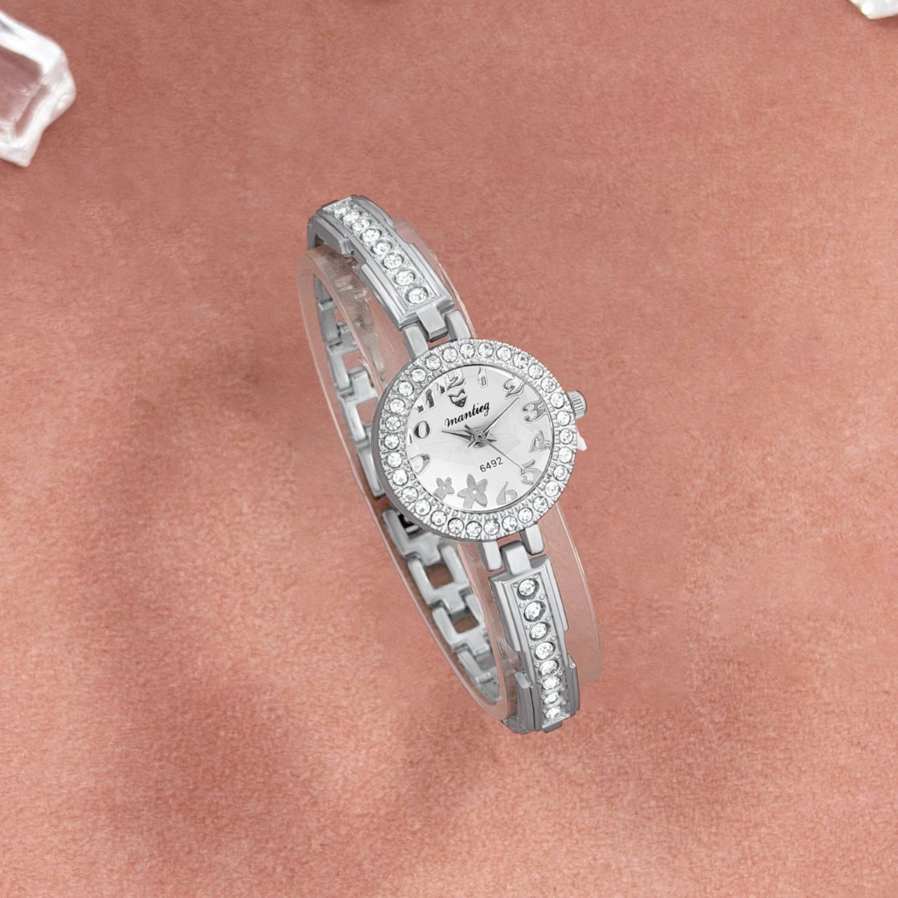 2 * PCS Tiktok net red watch female fashion small bracelet with diamond temperament student European and American women's bracelet quartz female student watch