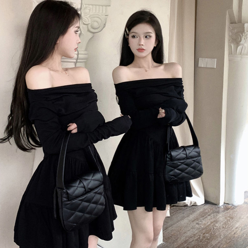 One shoulder dress for women in autumn 2025, new sexy one neck French socialite with a cinched waist and fluffy small black dress black S