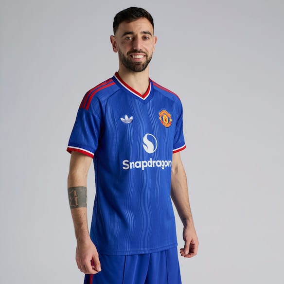 OFFER!! OFFER!!🔥🔥2026/27 Manchester United New Season Football Jersey ; Home & Away Kit