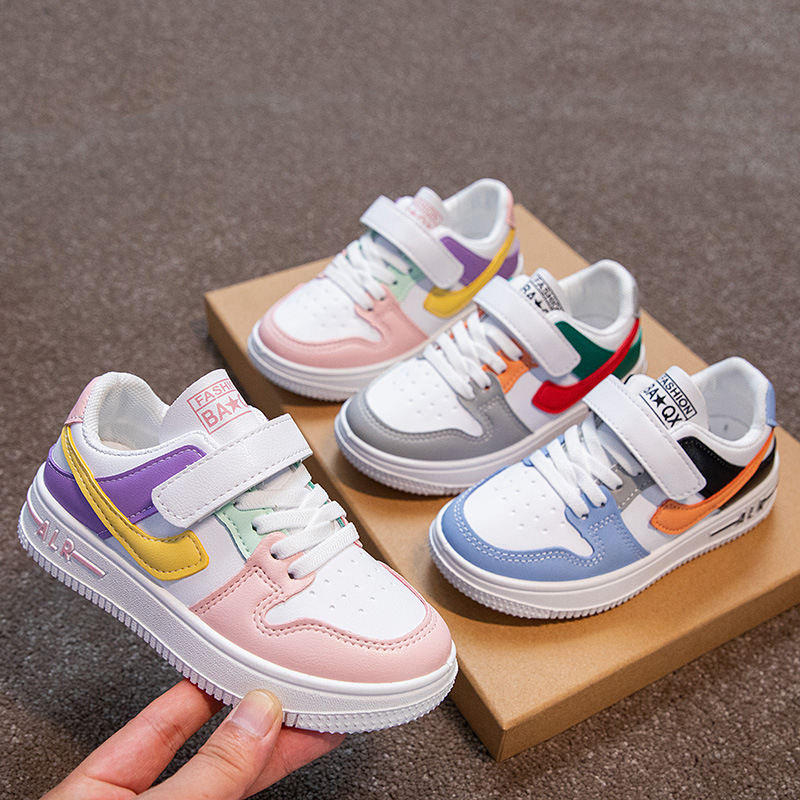 New children's sports shoes girls breathable hook and loop soft soleplate shoes casual boys' sports shoes suitable for daily leisure outdoor sports wear.