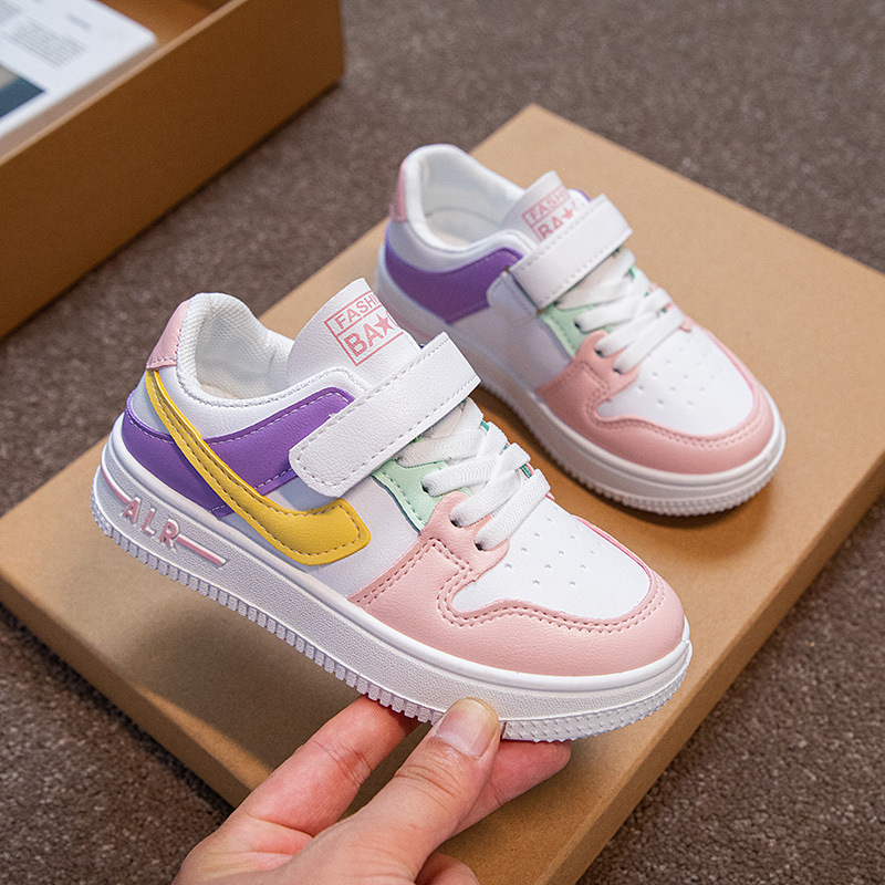New children's sports shoes girls breathable hook and loop soft soleplate shoes casual boys' sports shoes suitable for daily leisure outdoor sports wear.