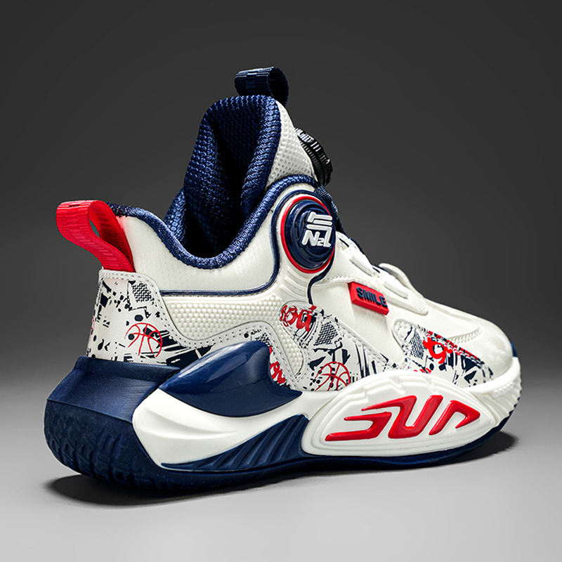 The new children's sports shoes are light, non-slip and wearable, and the boys' basketball shoes are suitable for daily leisure outdoor sports, running and playing.