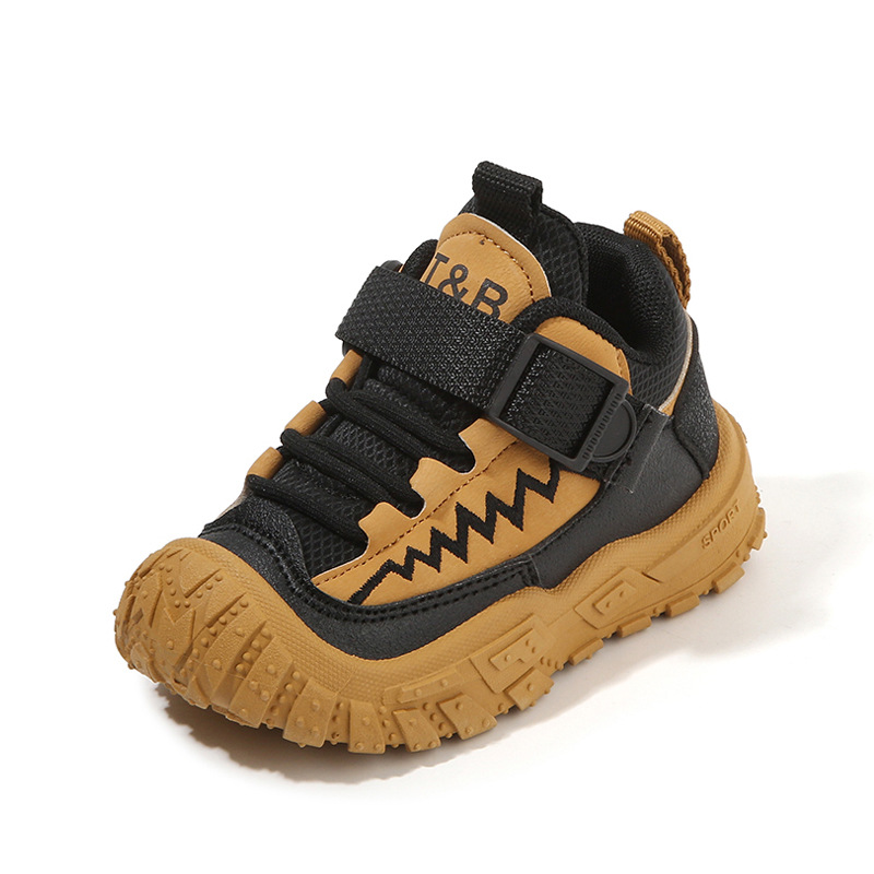 Spring and autumn new children's sports shoes light soft-soled boys and girls leisure hiking shoes running shoes suitable for daily leisure outdoor running wear.