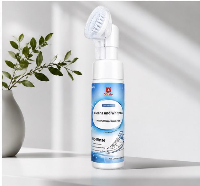 D-Daily No-Rinse Shoe Cleaner & Whitening Foam with Brush – Sneaker Cleaning Solution