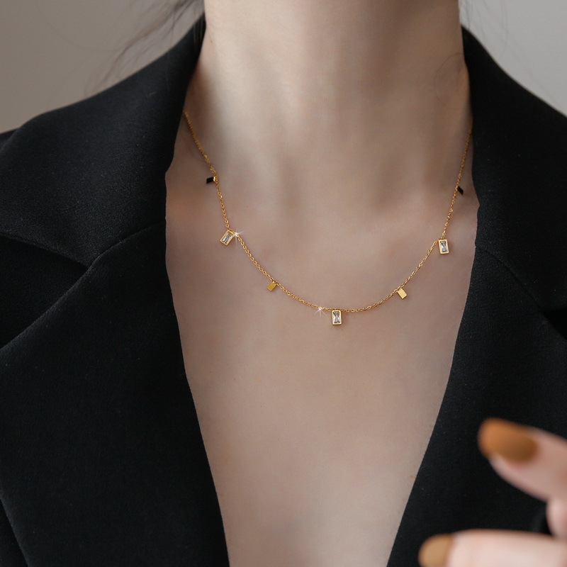 Premium luxury rectangular zirconia fringed gold necklace, stainless steel, non-fading collar chain/neck chain women's fashionable jewelry accessory