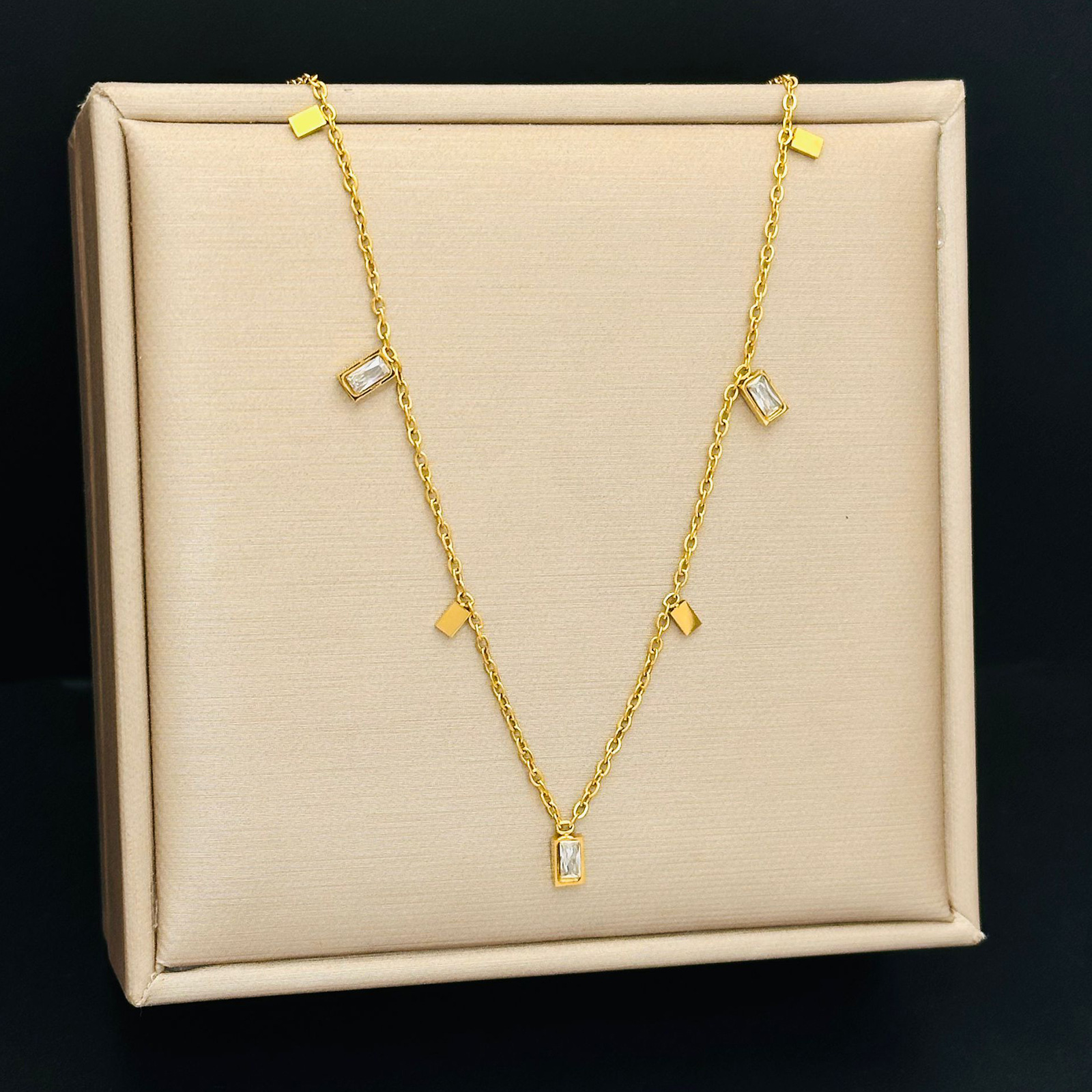 Premium luxury rectangular zirconia fringed gold necklace, stainless steel, non-fading collar chain/neck chain women's fashionable jewelry accessory