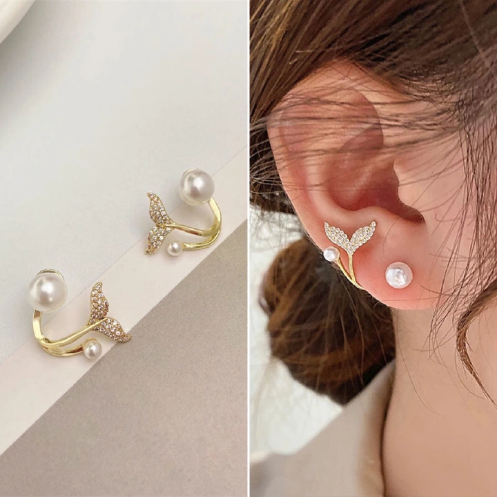 Elegant and exquisite Fish-tail Pearl Decorative Stud Earrings/ EarringsWomen's Fashion Accessories