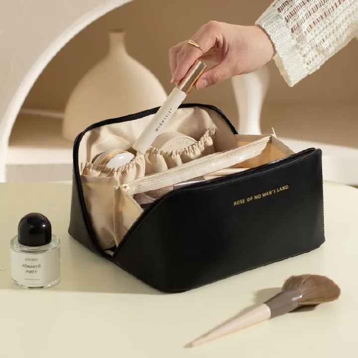 Wash and storage bag, waterproof makeup bag, female large-capacity travel makeup bag, portable PU makeup bag, female multi-functional wash and rinse