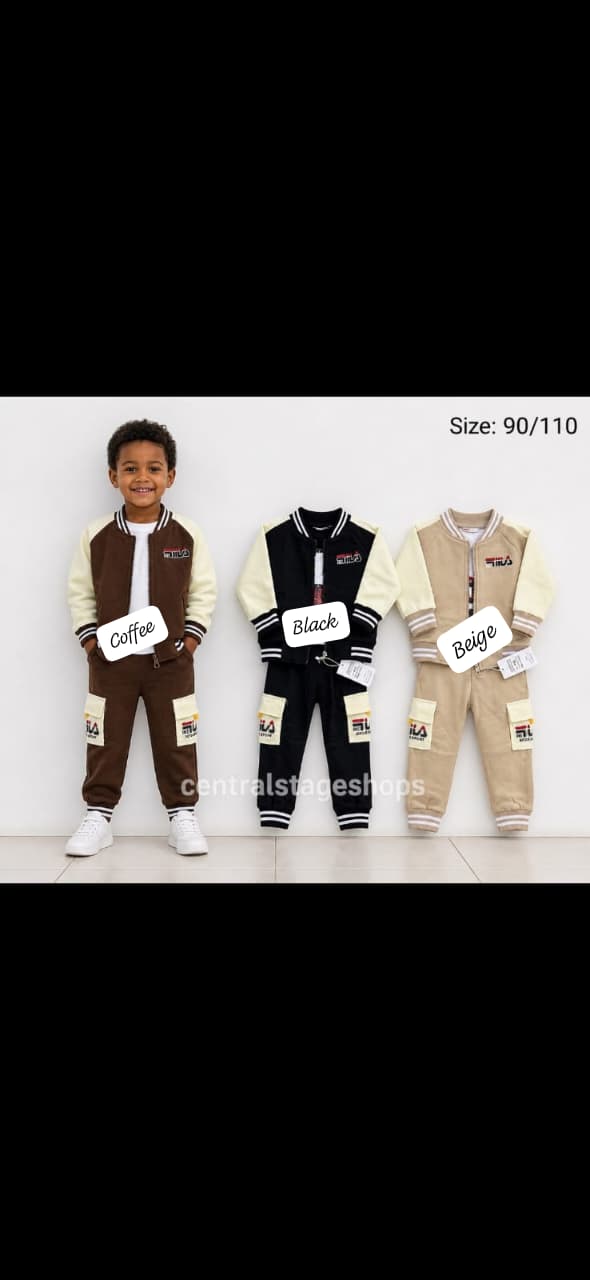 Kids 3 Piece Tracksuit Set Boys Girls Hoodie T Shirt Jogger Pants Warm Comfortable Soft Fabric Casual Sportswear Outfit Durable Ages 3 to 5 Years