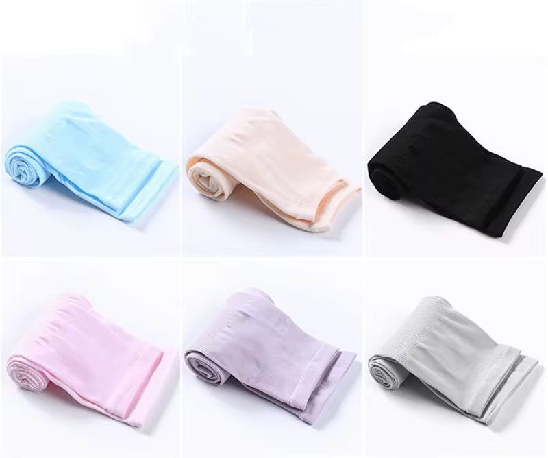 🧤 UV Protection Long Sleeve Gloves – Stay Cool & Protected ☀️ Upgrade your outdoor comfort with these stylish and functional UV protection arm sleeves—perfect for sunny days!