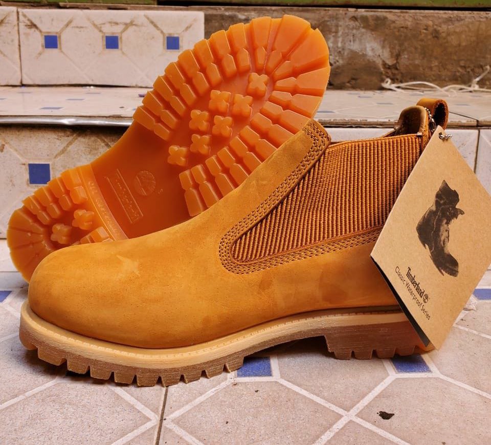 Mens Timberland Boots, Premium Durable Leather Work Boots, Waterproof Outdoor Hiking Safety Footwear, Strong Non Slip Sole, Comfortable Rugged Design, Stylish Casual Streetwear Everyday Wear