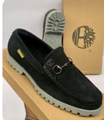 AFFORDABLE LUXURY MEETS EVERYDAY COMFORT 👞✨STEP INTO STYLE WITH THESE TIMBERLAND SUEDE LOAFERS — THE PERFECT CASUAL SLIP-ON FOR A CLEAN, EFFORTLESS LOOK.