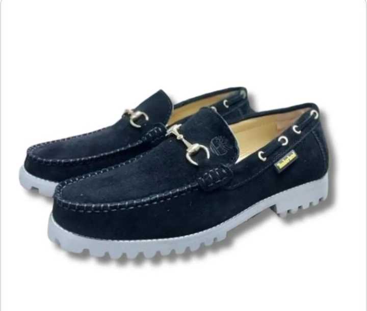 AFFORDABLE LUXURY MEETS EVERYDAY COMFORT 👞✨STEP INTO STYLE WITH THESE TIMBERLAND SUEDE LOAFERS — THE PERFECT CASUAL SLIP-ON FOR A CLEAN, EFFORTLESS LOOK.