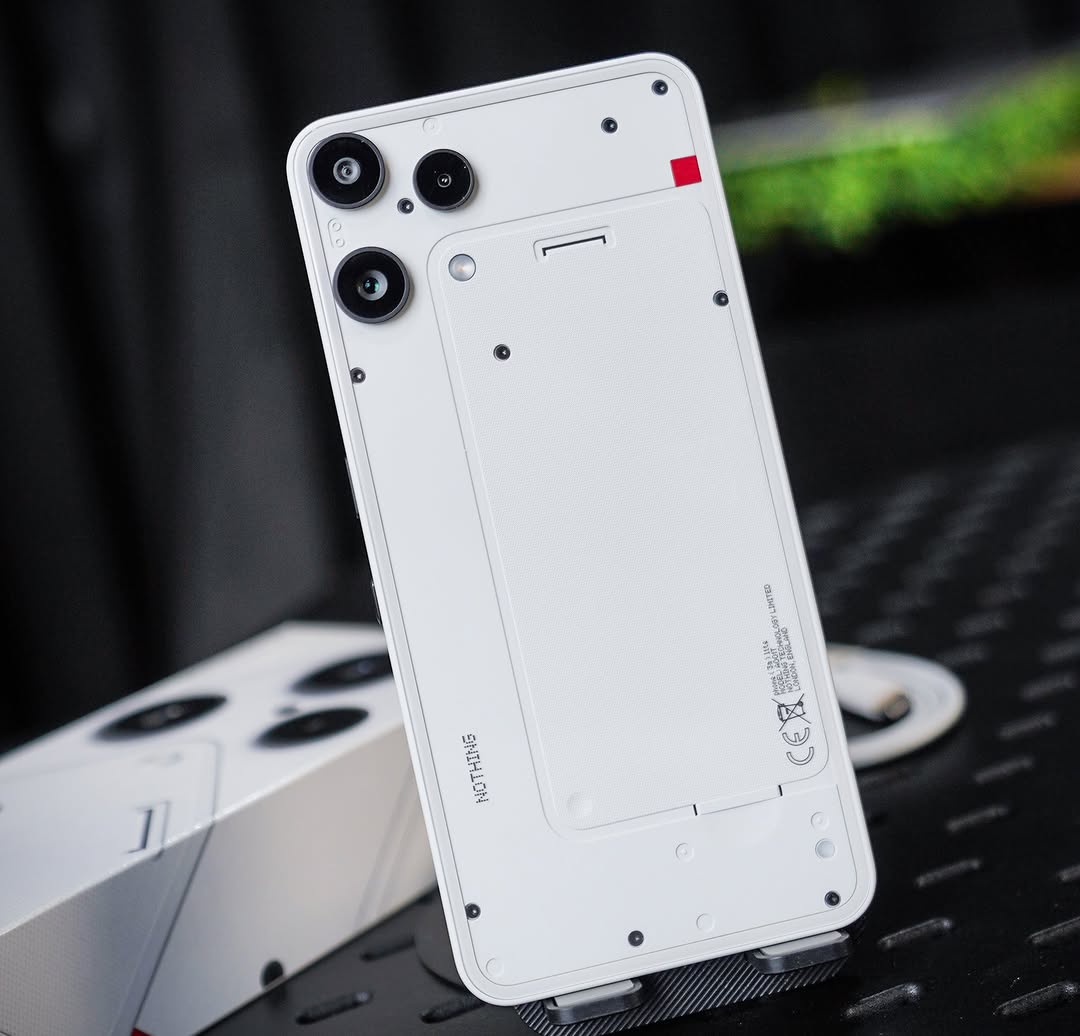 Nothing Phone (3a) Lite 256GB+8GB 6.77" AMOLED 120Hz Display 50+8+2MP Back Camera 5000mAh Battery 33W Fast Charging Dual SIM IP54 Rated Under-Display Fingerprint 16MP Selfie Smart AI Smartphone