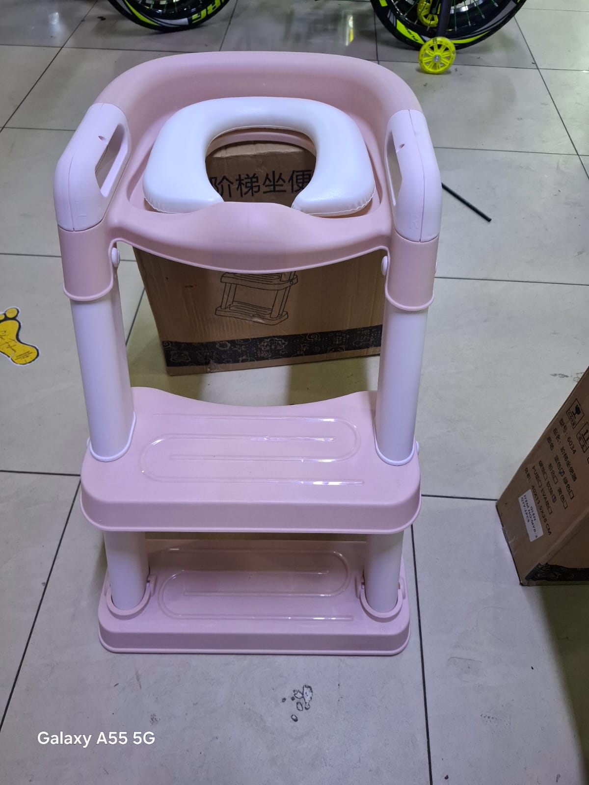Kids Toilet Ladder Step Stool – Adjustable Potty Training Seat with Safety Handles, Non-Slip Steps, Comfortable Toilet Trainer for Toddlers