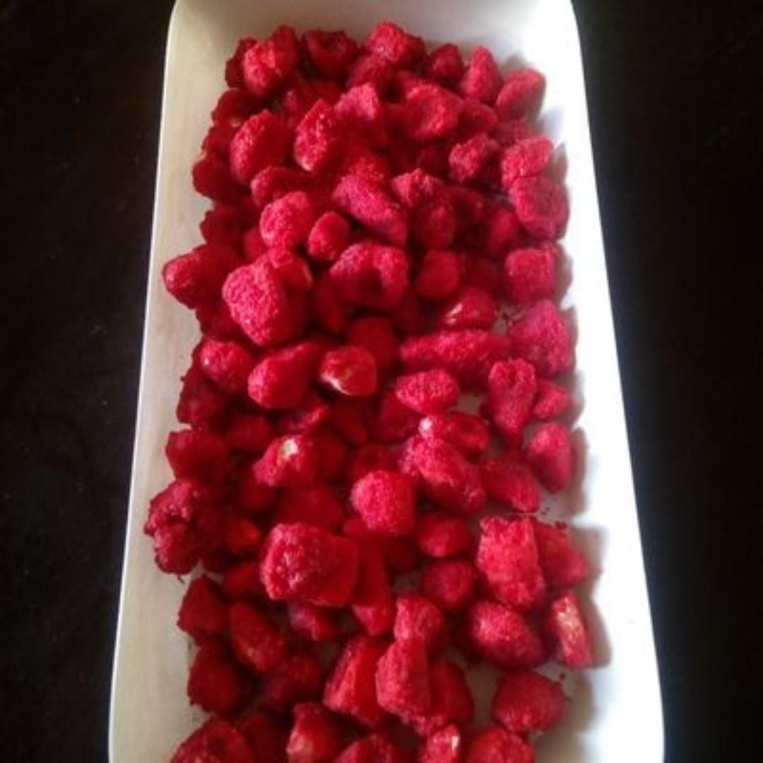 MABUYU, HIGH QUALITY STRAWBERRY FLAVOR MABUYU CANDY. Quality Mabuyu snack!!