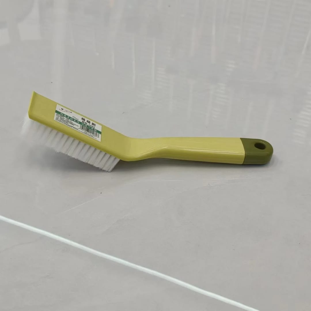 Shoe Brush ,Cleaning Brush Soft Bristle, Long Handle Multi-Angle, Shoe Care, Cleaner Suede Brush Footwear Crevice Tool - Random Colors, also used to clean feet since its soft.