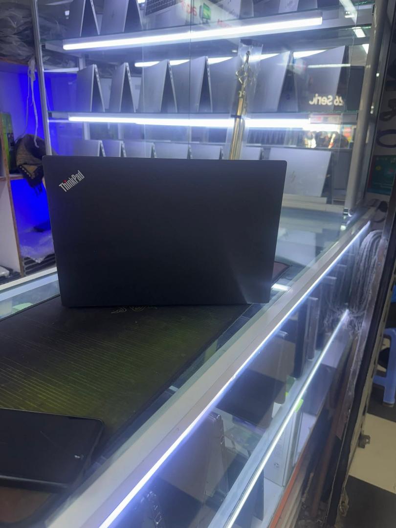 Lenovo ThinkPad T490s Core i5 8th Gen (8GB RAM, 256GB SSD) 14" FHD Slim Laptop [Refurbished]