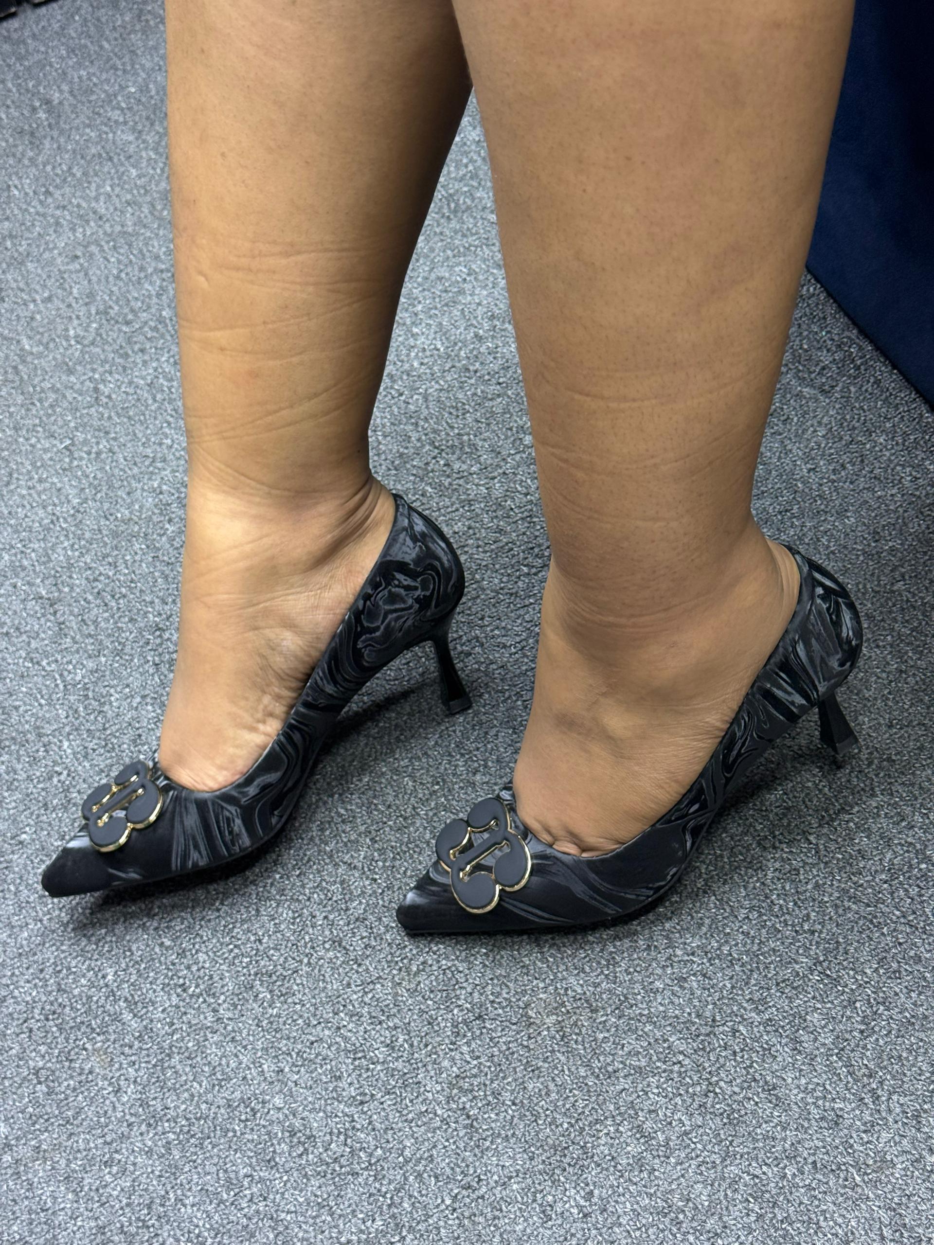 ⚡ ELEGANT ladies  stable  heels⚡  they are comfortable , breathable lightweight and fashionable ladies heels Easy to wash and clean perfect for casual wears offices and outdoor activities sizes 37-41⚡