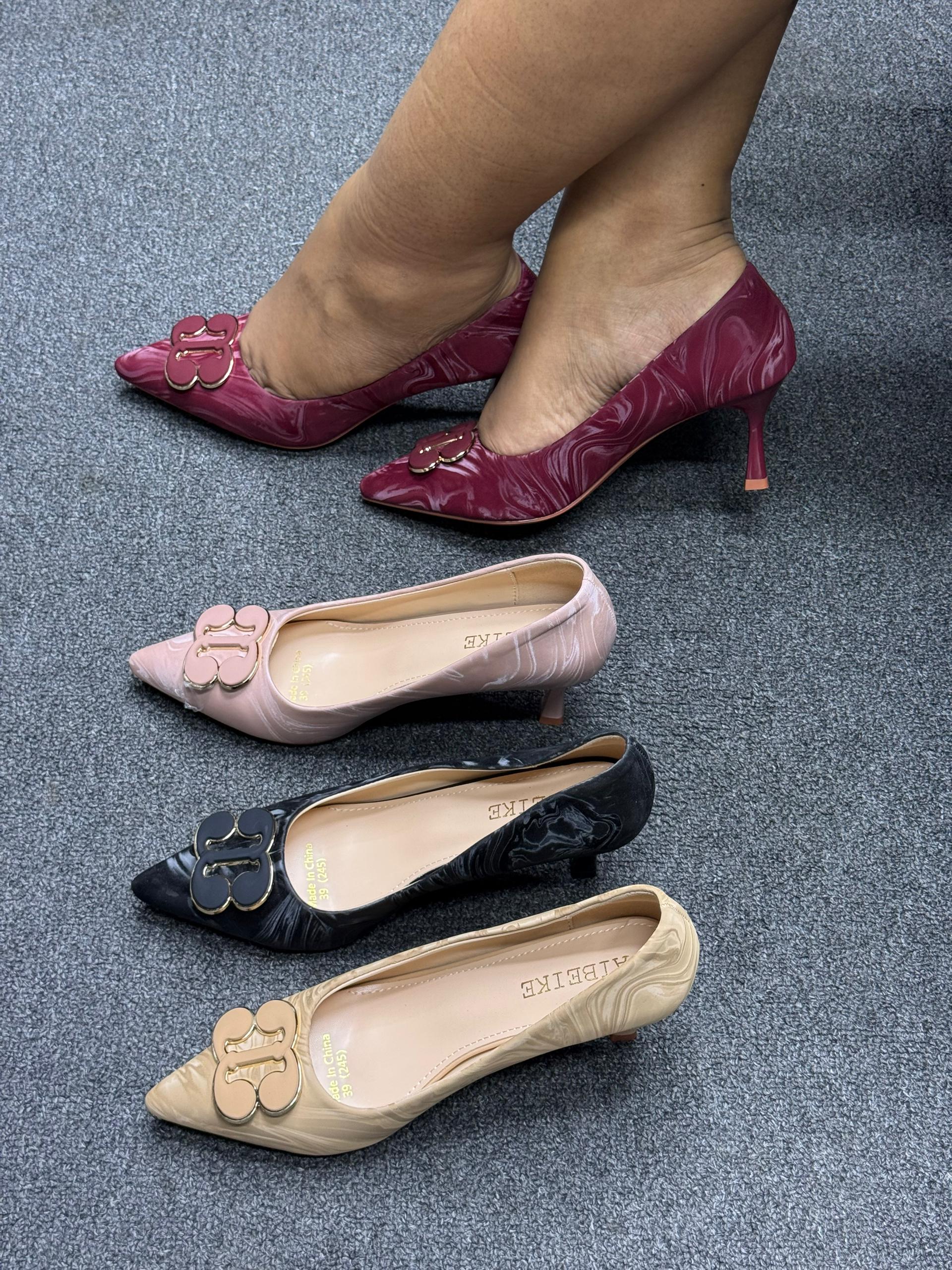 ⚡ ELEGANT ladies  stable  heels⚡  they are comfortable , breathable lightweight and fashionable ladies heels Easy to wash and clean perfect for casual wears offices and outdoor activities sizes 37-41⚡