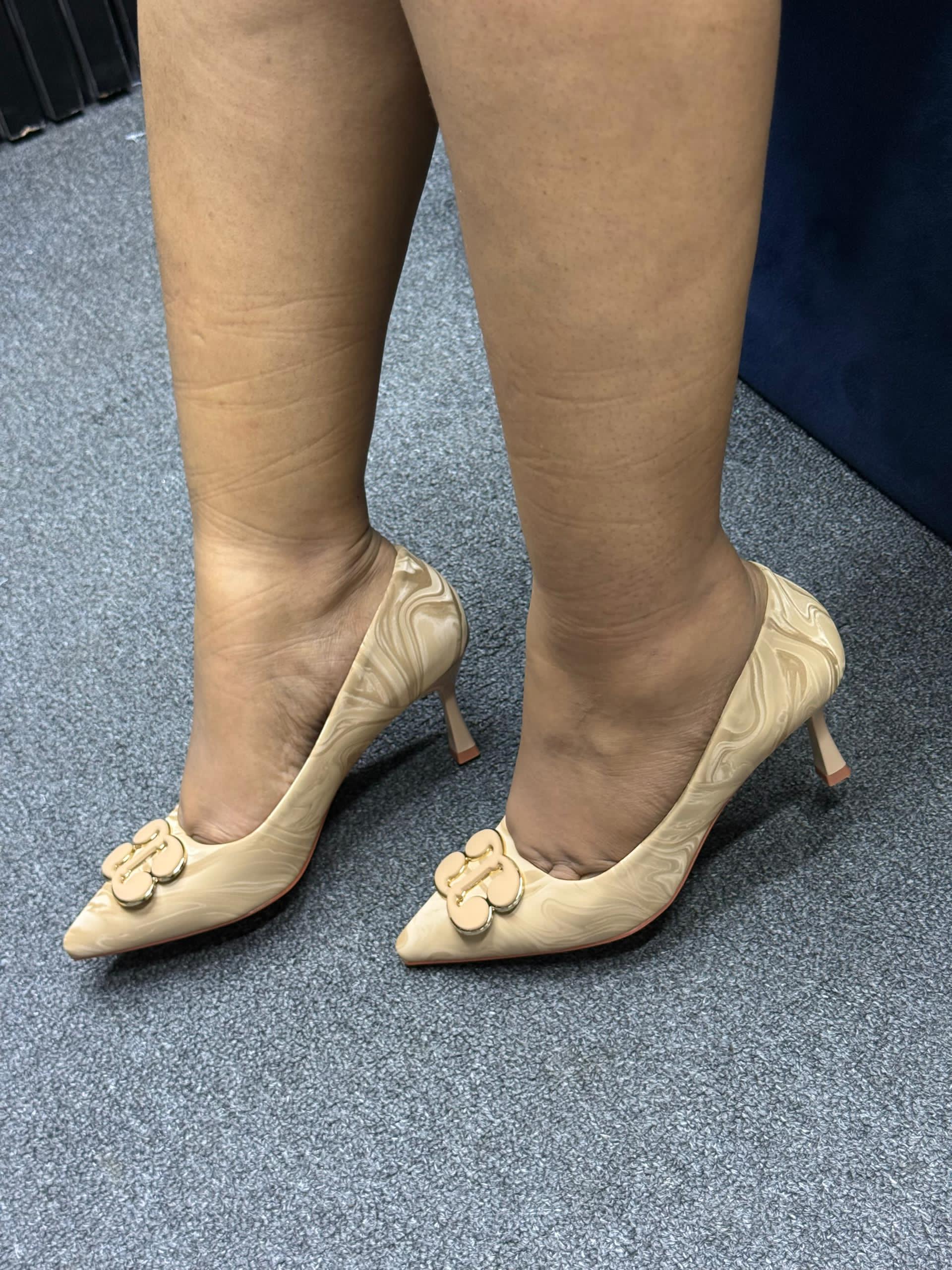⚡ ELEGANT ladies  stable  heels⚡  they are comfortable , breathable lightweight and fashionable ladies heels Easy to wash and clean perfect for casual wears offices and outdoor activities sizes 37-41⚡