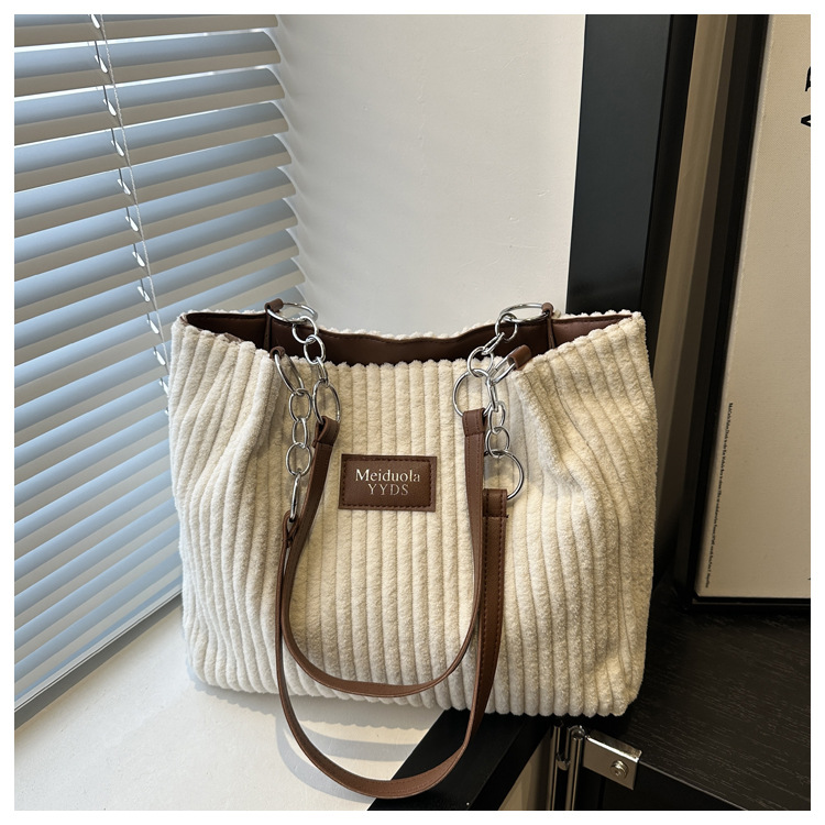 2026 Autumn Popular Corduroy Chain Underarm Tote Bags, Large Capacity Trendy Women Commuter Shoulder Handbags