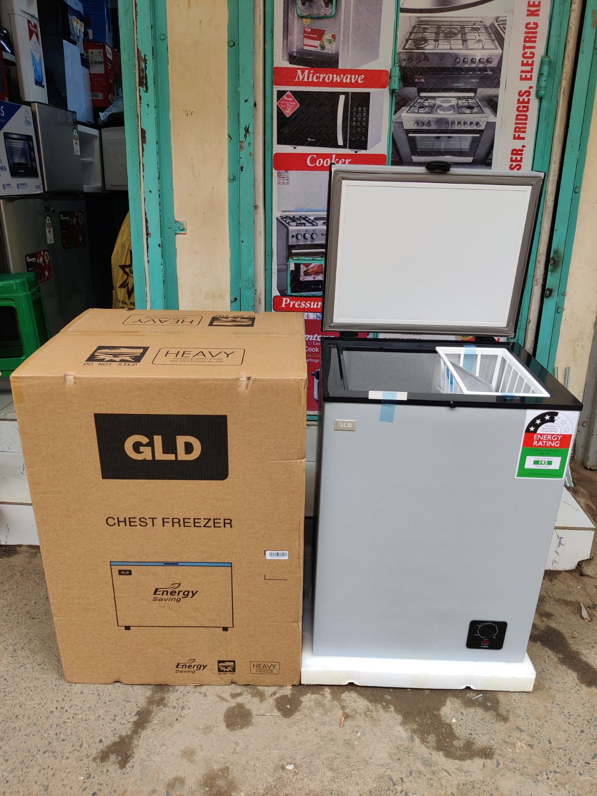 New 🤩🔥🔥🔥GLD 109L Chest Freezer ❄️ | Compact Deep Freezer | Energy Saving | Fast Cooling | Single Door | Lockable Storage | Home & Office Use | FREE Fridge Guard 🎁