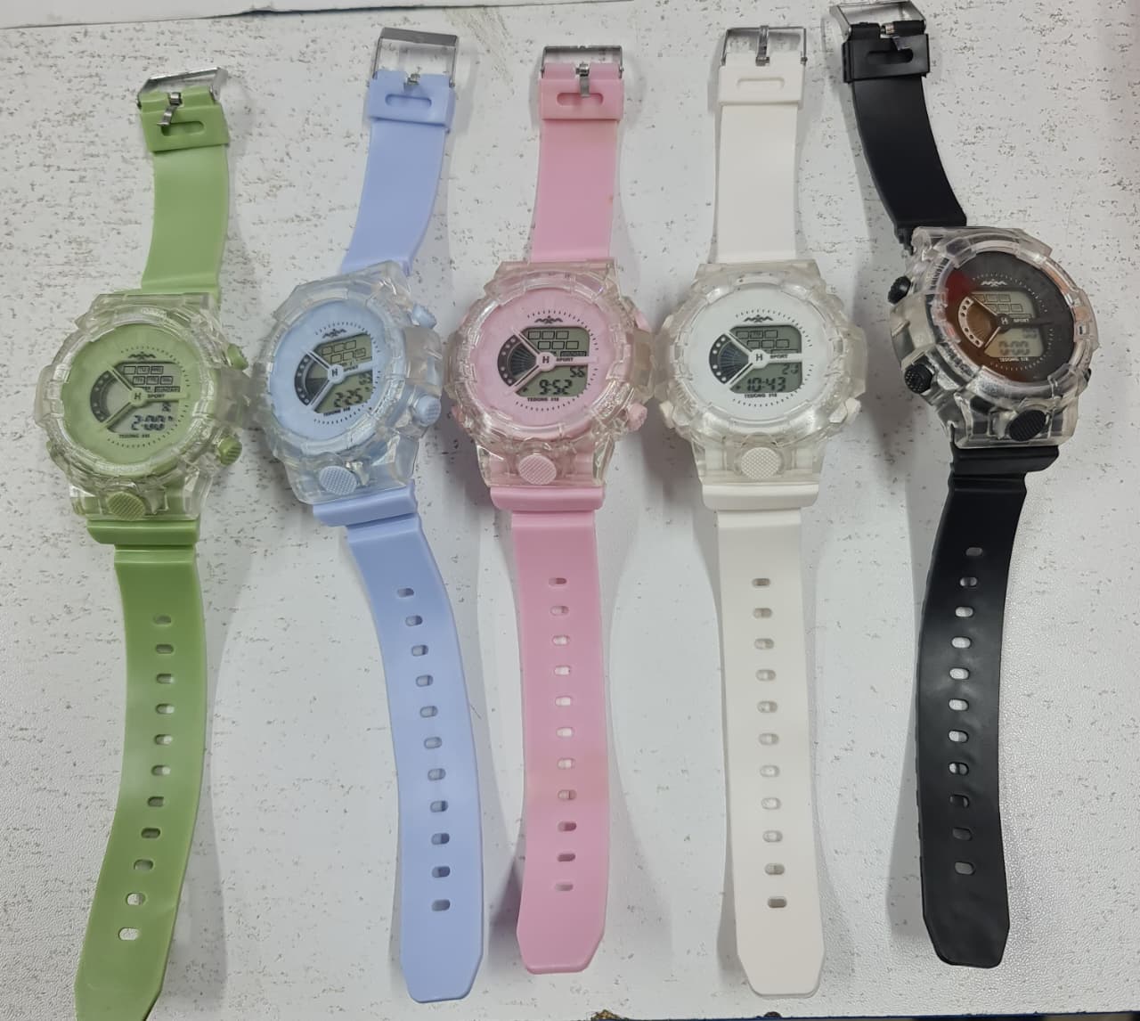Kids Digital Sports Watch Transparent Case Silicone Strap Colorful Waterproof LED Display Wrist Watch for Children Boys and Girls Casual Sports Outdoor Use Adjustable Comfortable Design