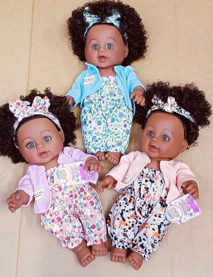 African Doll with Coat – Stylish Fashion Doll Toy with Elegant Coat Outfit, Realistic Features, Durable Pretend Play Doll for Kids, Imaginative Role Play and Gift Use