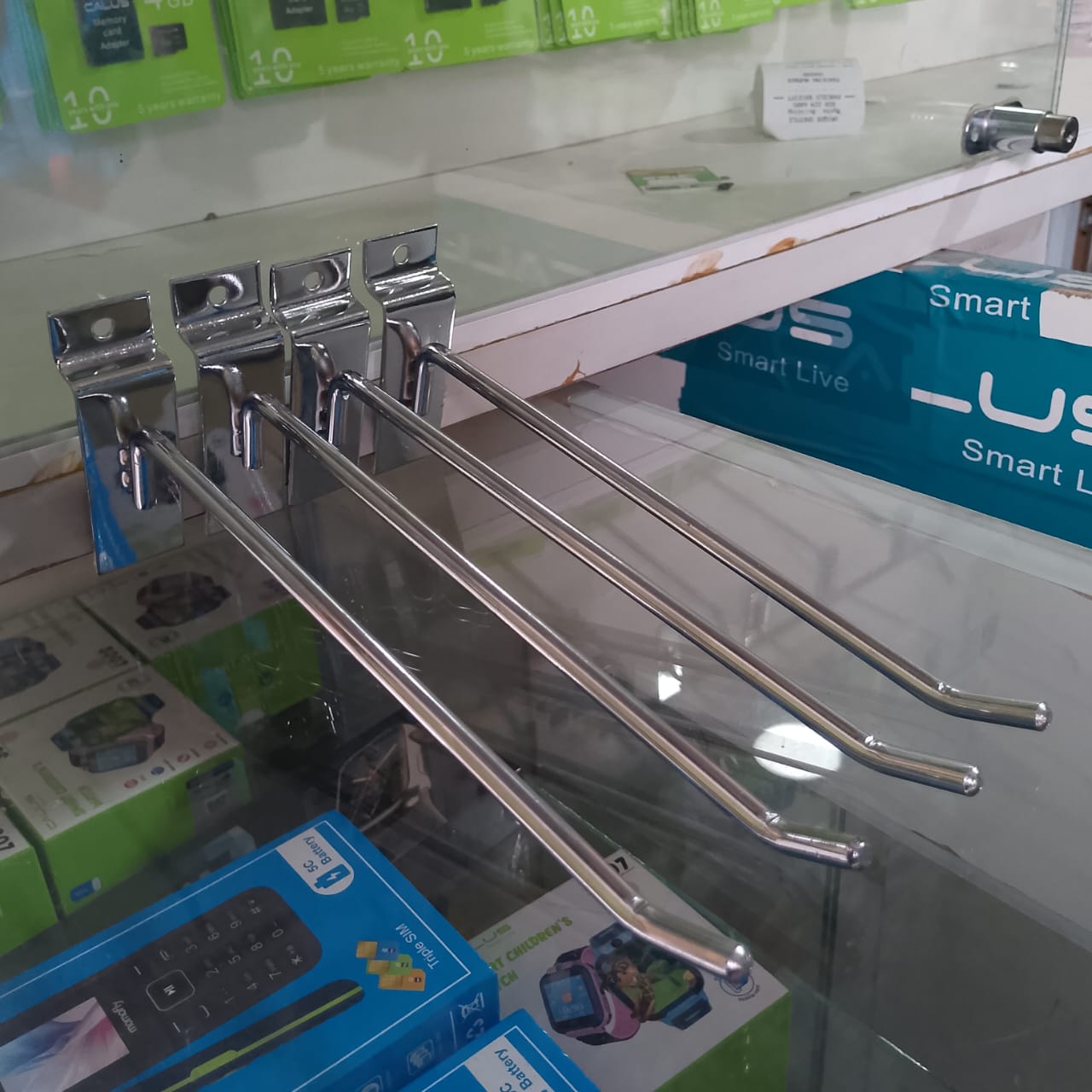 Display hooks 3pcs Shop display silvery slat wall display hooks with hanger