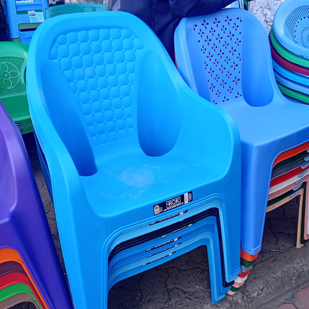 Heavy-Duty Skyplast Plastic Chairs are strong, durable seating chairs made from high-quality industrial-grade plastic, designed for long-lasting use in both home and commercial environments.
These cha