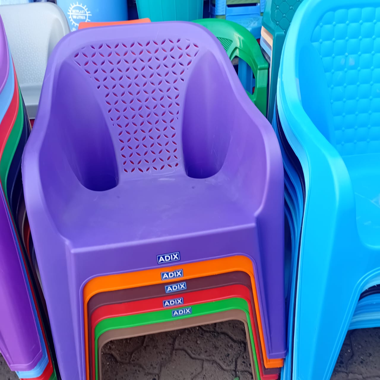 Heavy-Duty Skyplast Plastic Chairs are strong, durable seating chairs made from high-quality industrial-grade plastic, designed for long-lasting use in both home and commercial environments.
These cha