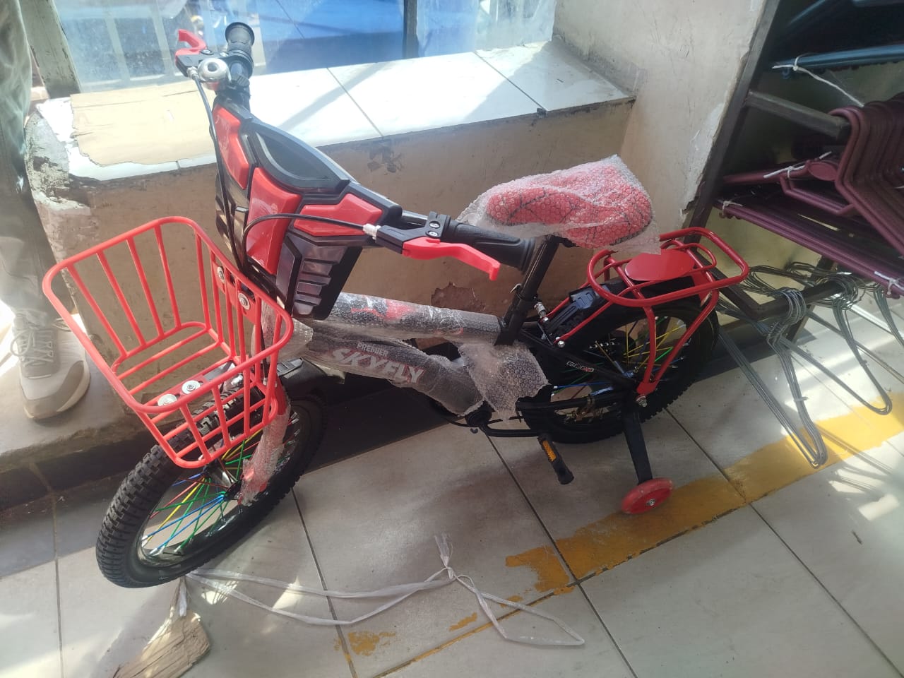 Size 16 Kids Bicycle | Safe, Fun & Perfect Starter Bike for Young Riders

A 16-inch kids bicycle is designed for children who are learning to ride and building confidence on two wheels. It is one of t