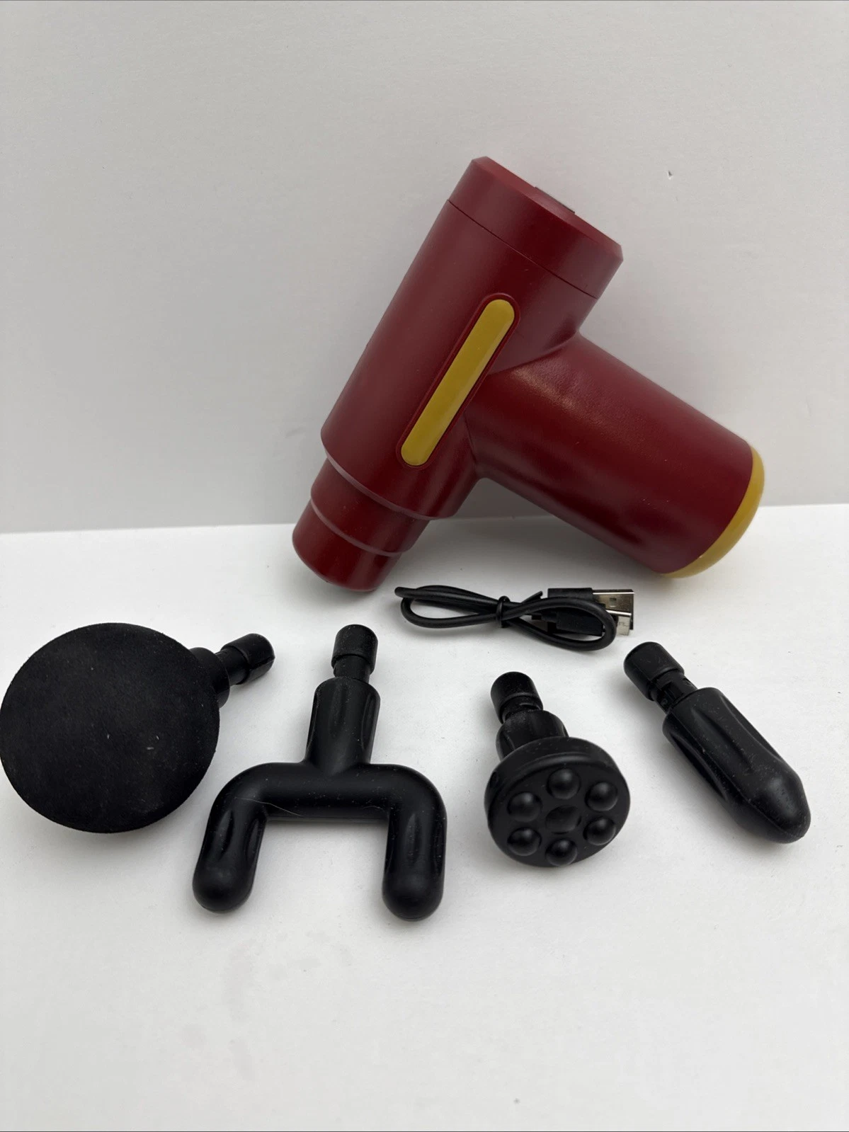 Portable Massage Gun Deep Tissue Muscle Massager Rechargeable Handheld deep Body Massage Device with 4 Interchangeable Massage Heads for Neck Back Shoulders Arms Legs Fitness Recovery and Relaxation.