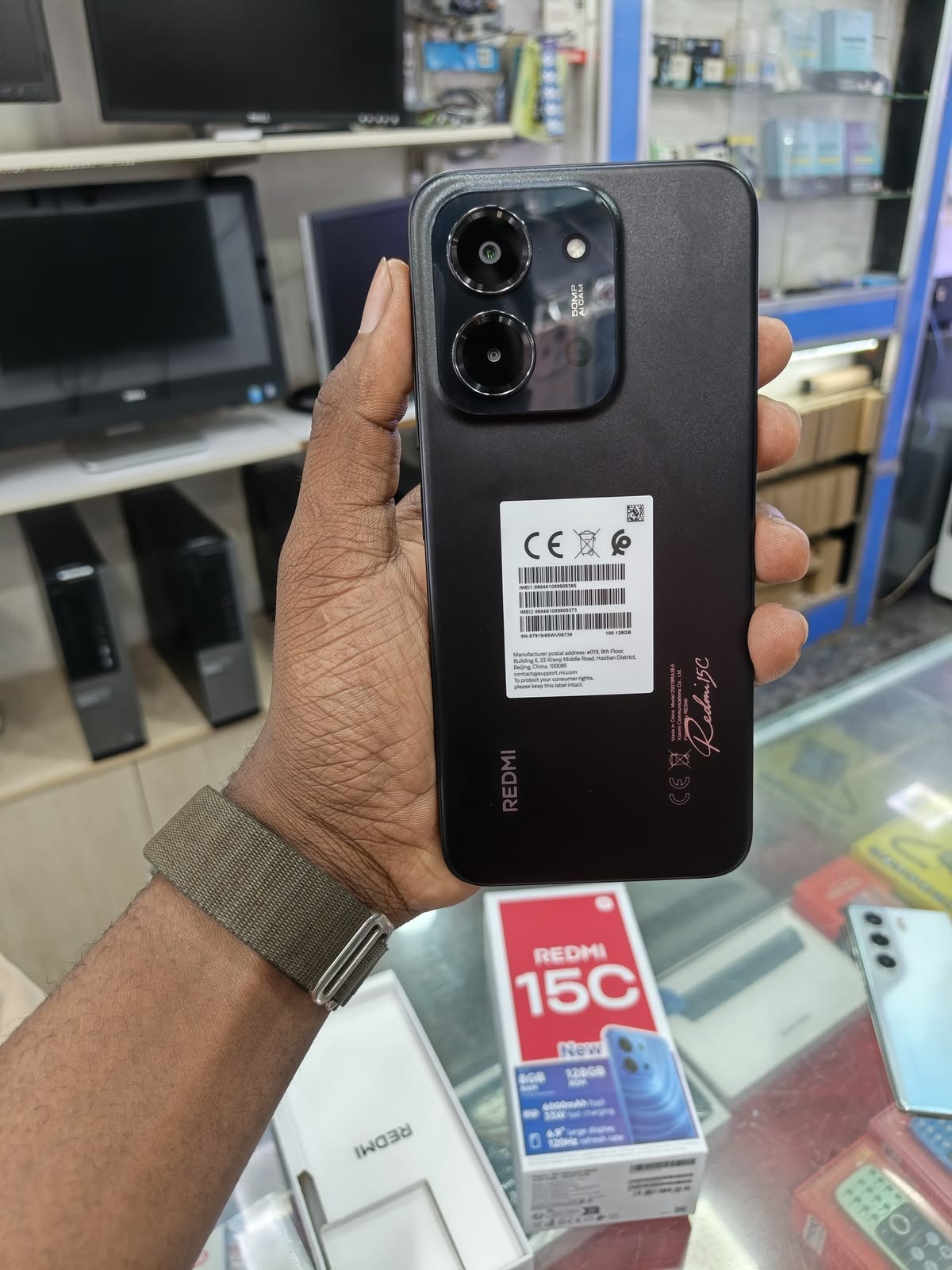 redmi 15 c, 6.9 screen display , 6000mah, battery capacity , 8  ram 256 gb .fully brand new boxed type c charging pot , with a free phone cover