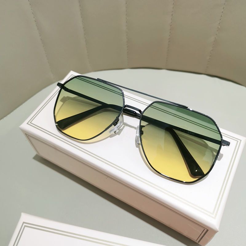 Luxury Geometric Sunglasses for Women Men UV400 Fashion Gradient Lens Polygon Eyewear Vintage Metal Frame Driving Sun Glasses Outdoor Shades