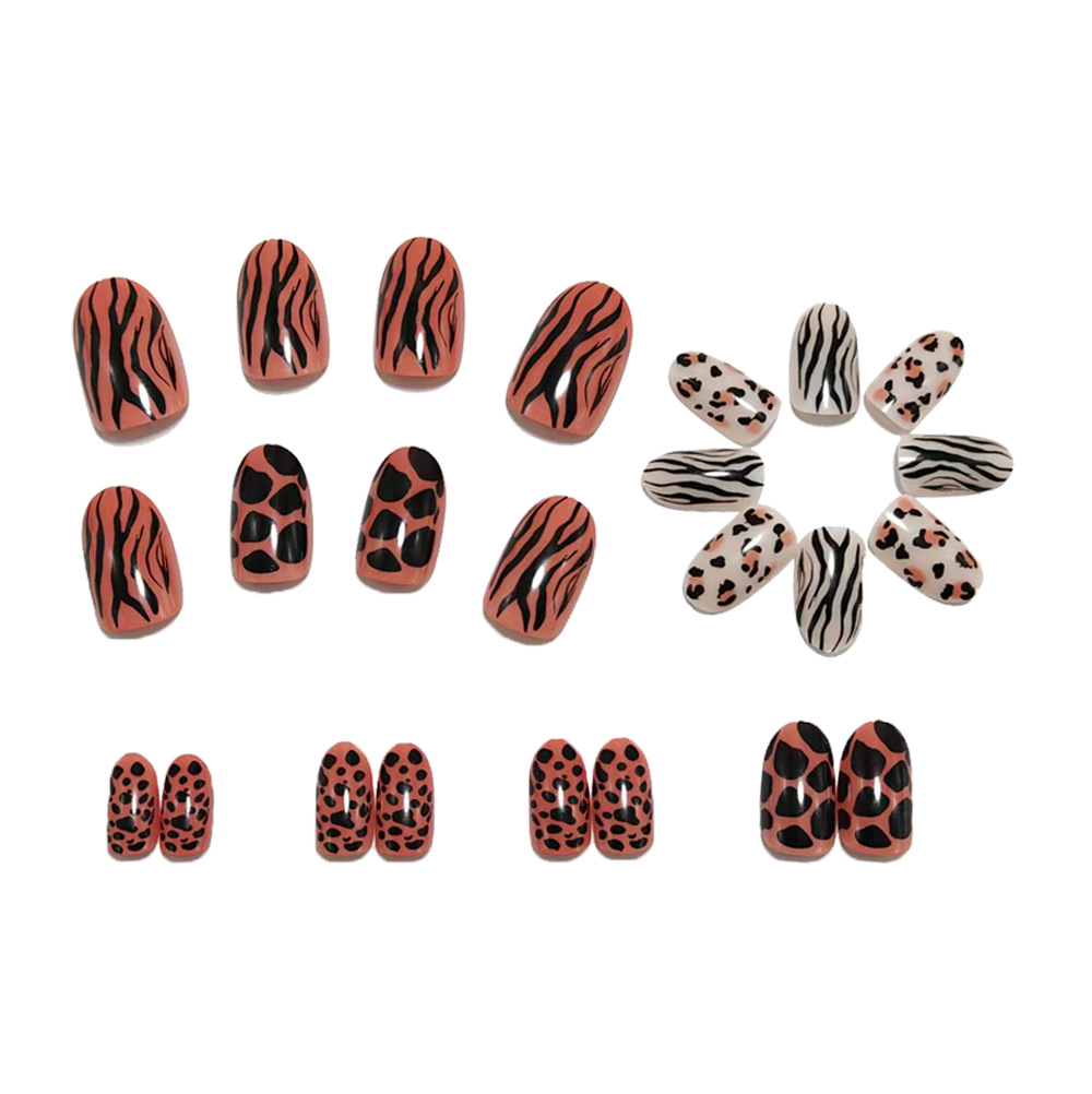 24PCS Animal Print Press On Nails Set Glossy Short Fake Nails with Tiger Zebra Leopard Patterns for Women Girls DIY Manicure view 7