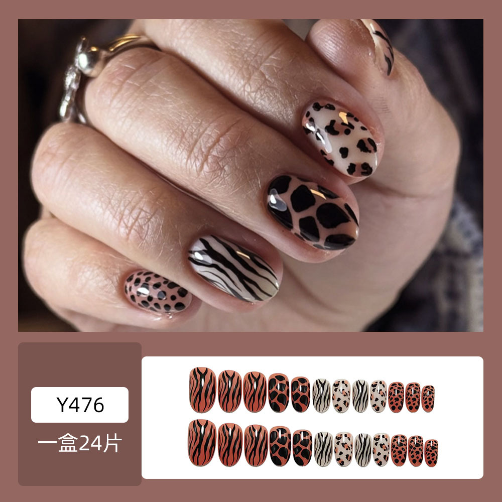 24PCS Animal Print Press On Nails Set Glossy Short Fake Nails with Tiger Zebra Leopard Patterns for Women Girls DIY Manicure view 8